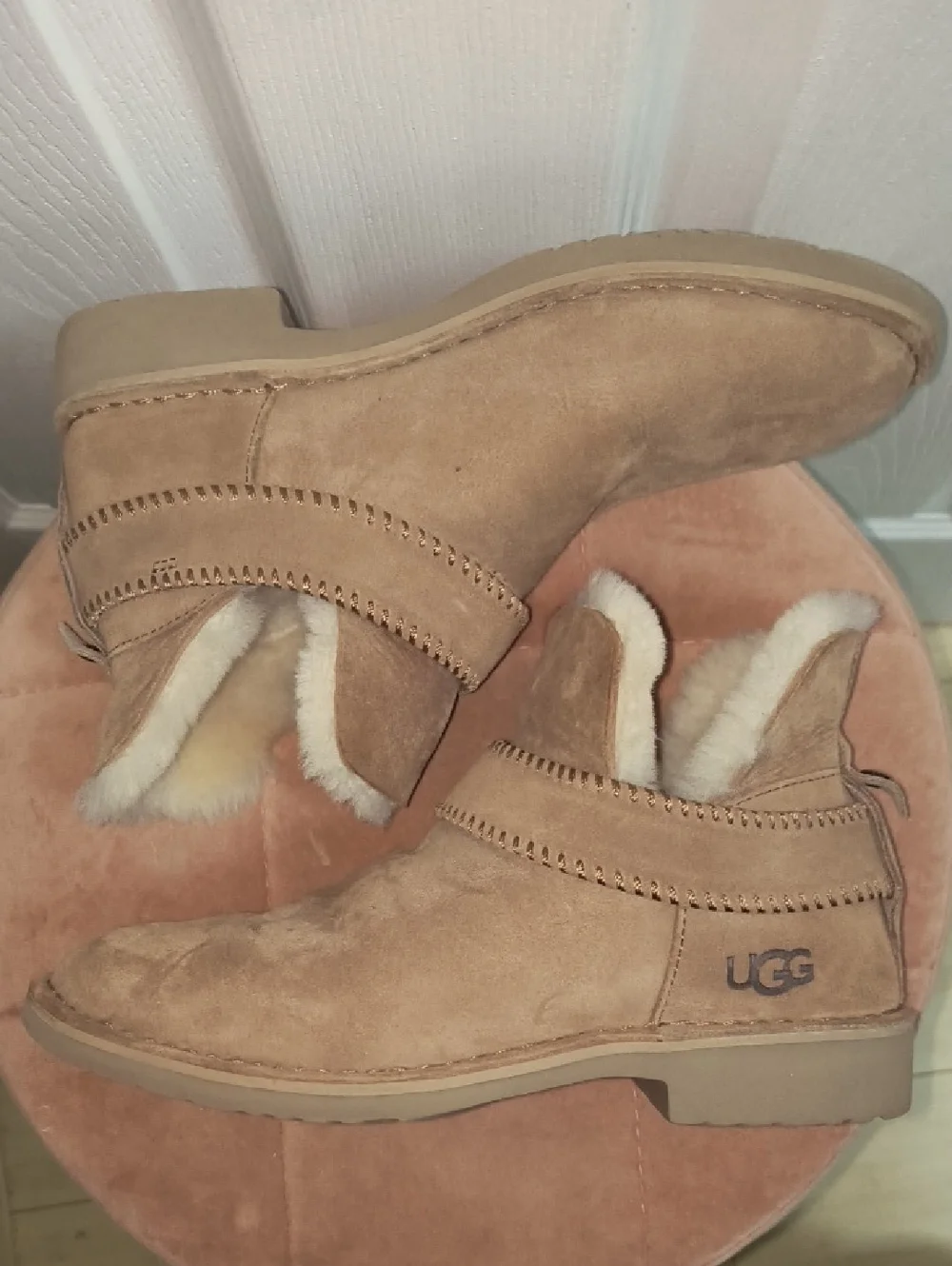 UGG Mckay Suede Ankle Boots Size 8 - Picture 5 of 9